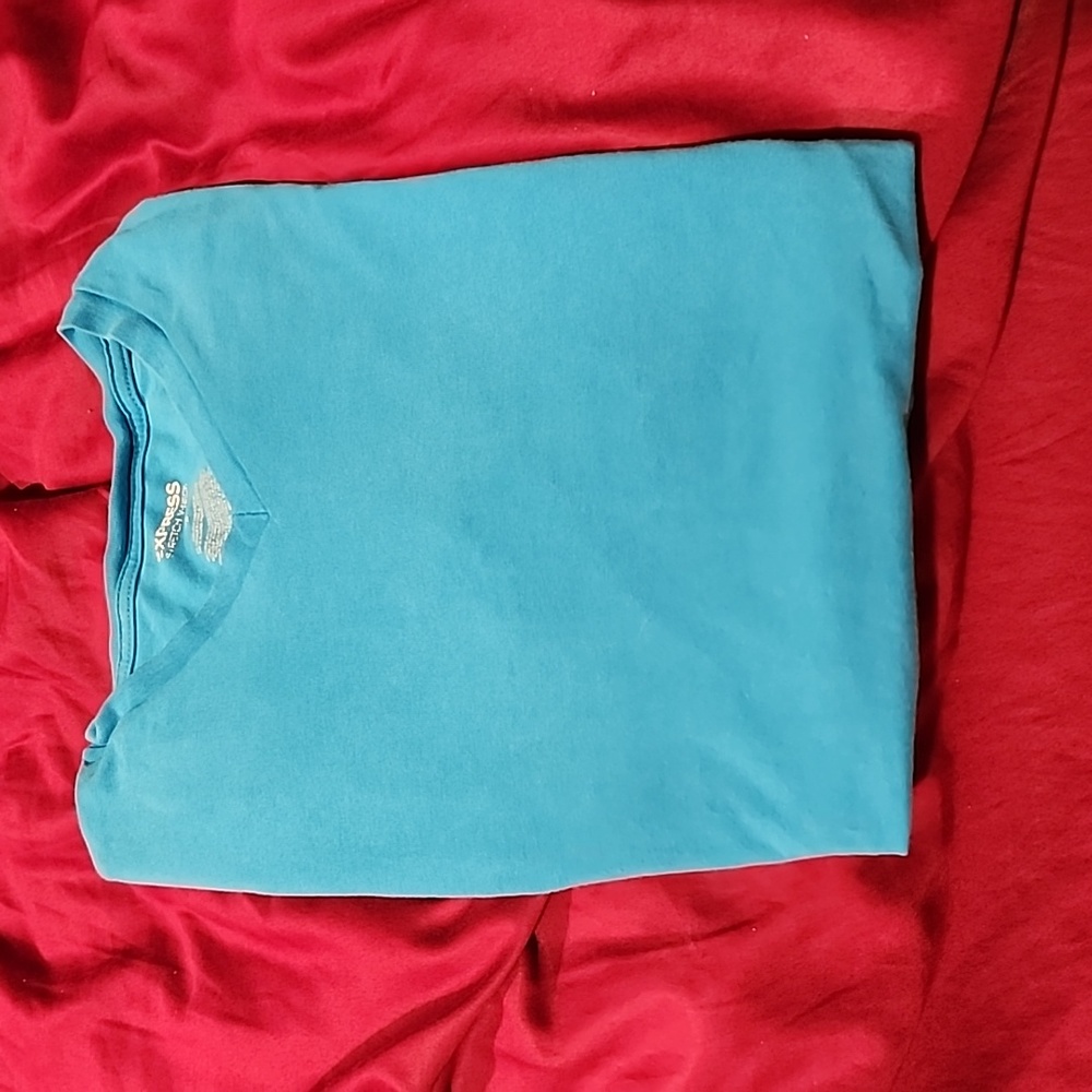 Express v neck